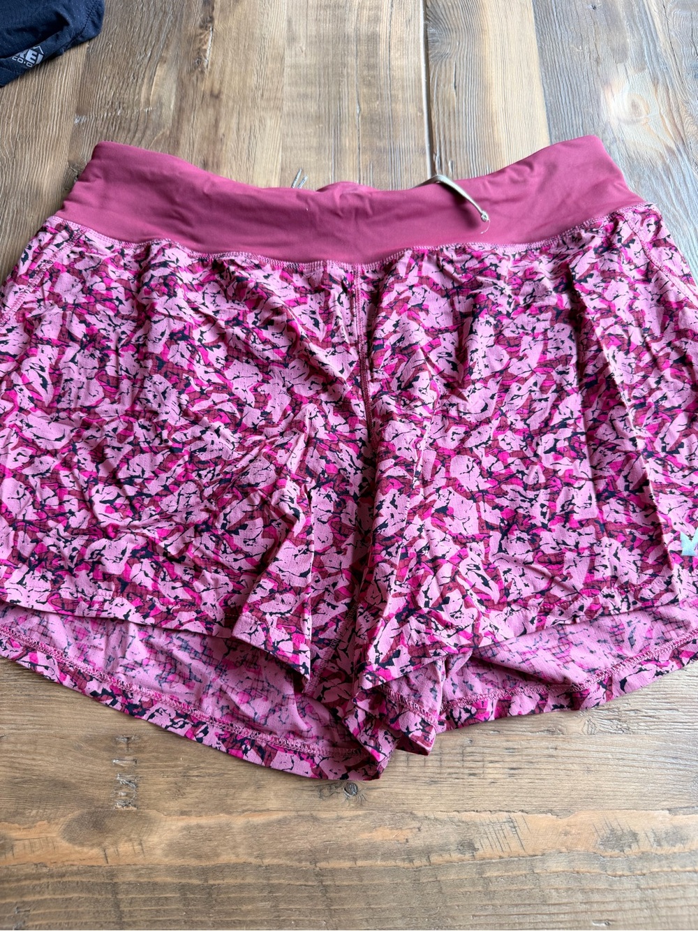 REI Pink Patterned Women's Athletic Shorts